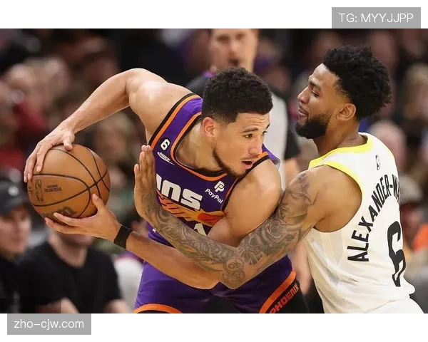 太阳守住第七位置相对稳定 布克复出提升球队竞争力 太阳守住第七位置相对稳定 布克复出提升球队竞争力